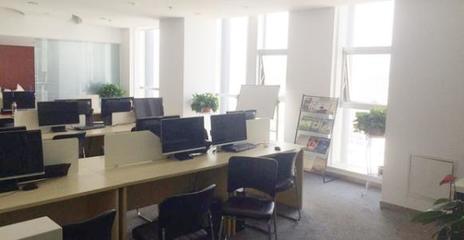 商務咨詢服務 企業決策的智慧支撐與信息保障